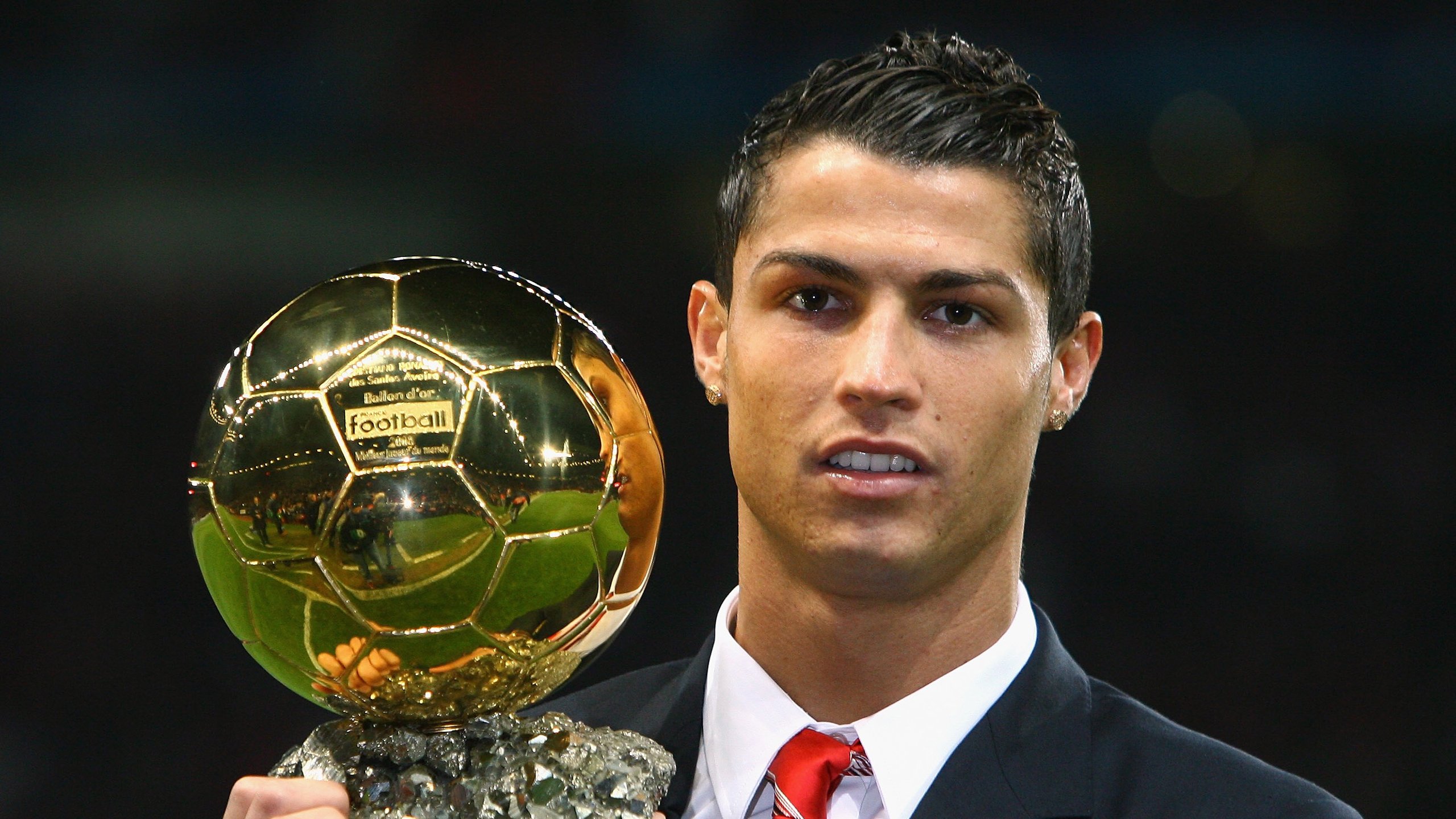 水球淘汰战希腊团结取胜